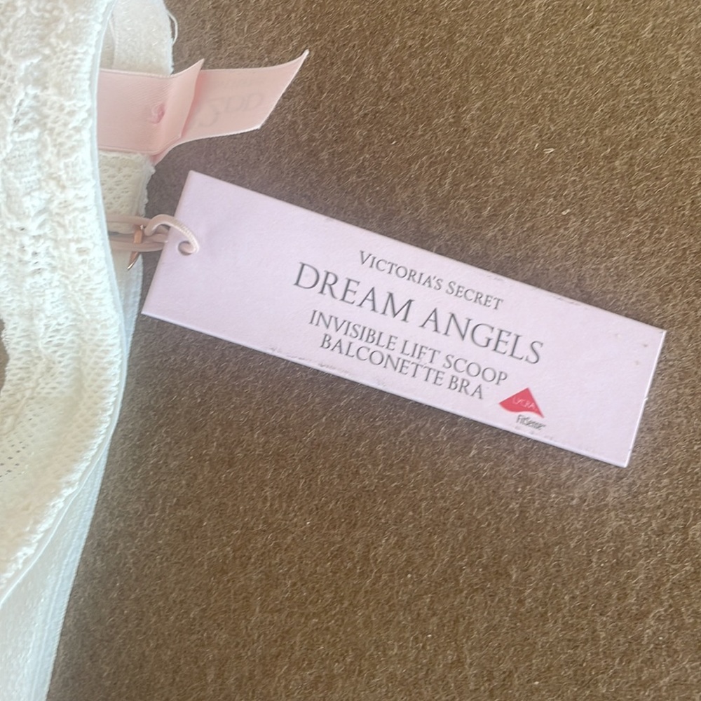 Victoria’s Secrets Dream Angels Invisible Lift Scoop Balconette Bra - Picture 3 of 8